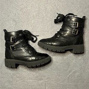 Little girls XOXO Black boots size 10